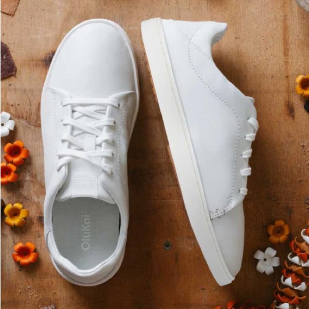 Olukai Pehuea Li ‘Ili Women’s Everyday Leather Sneakers white womens size 8